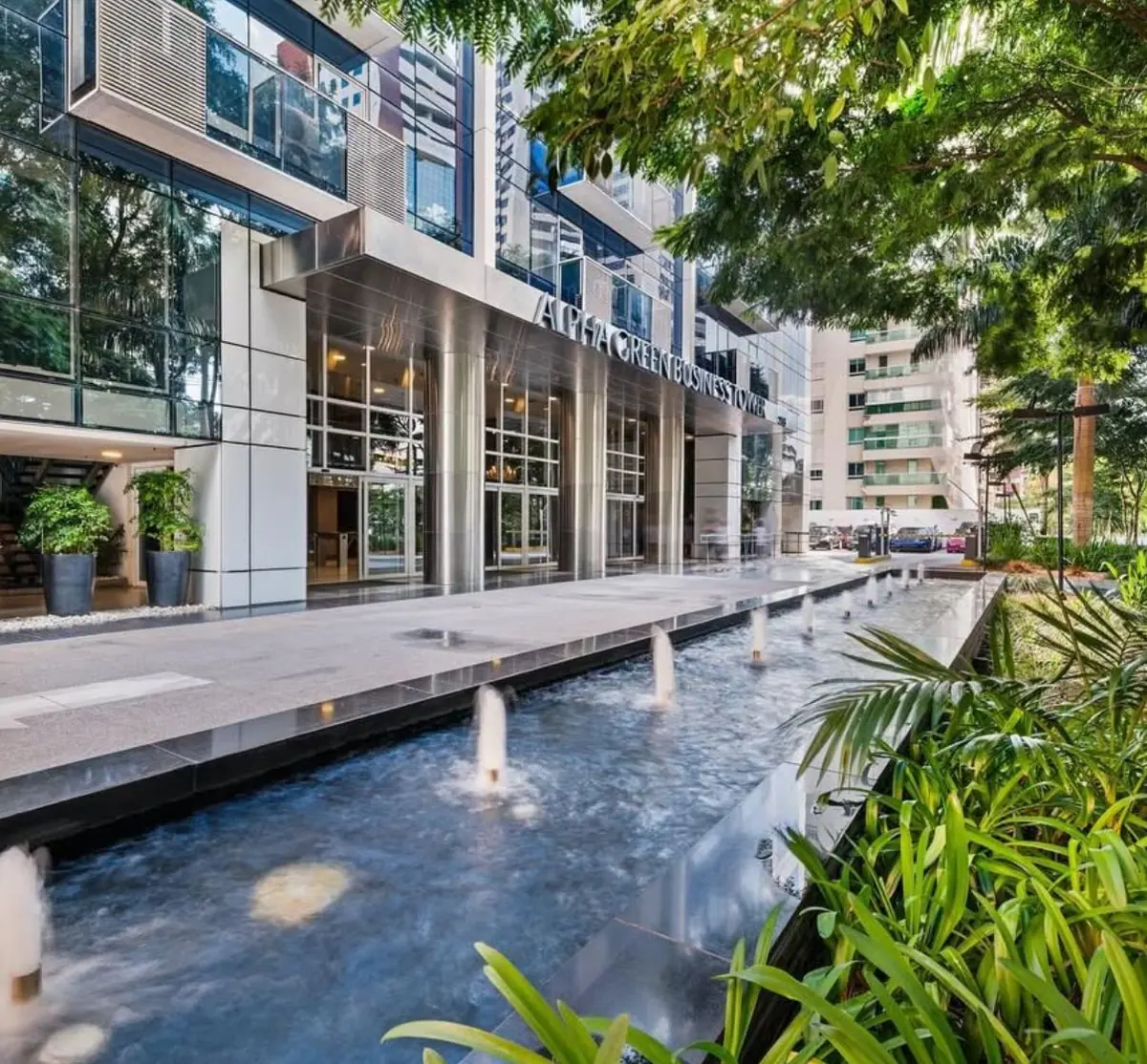 Alpha Green Business Tower - Entrada